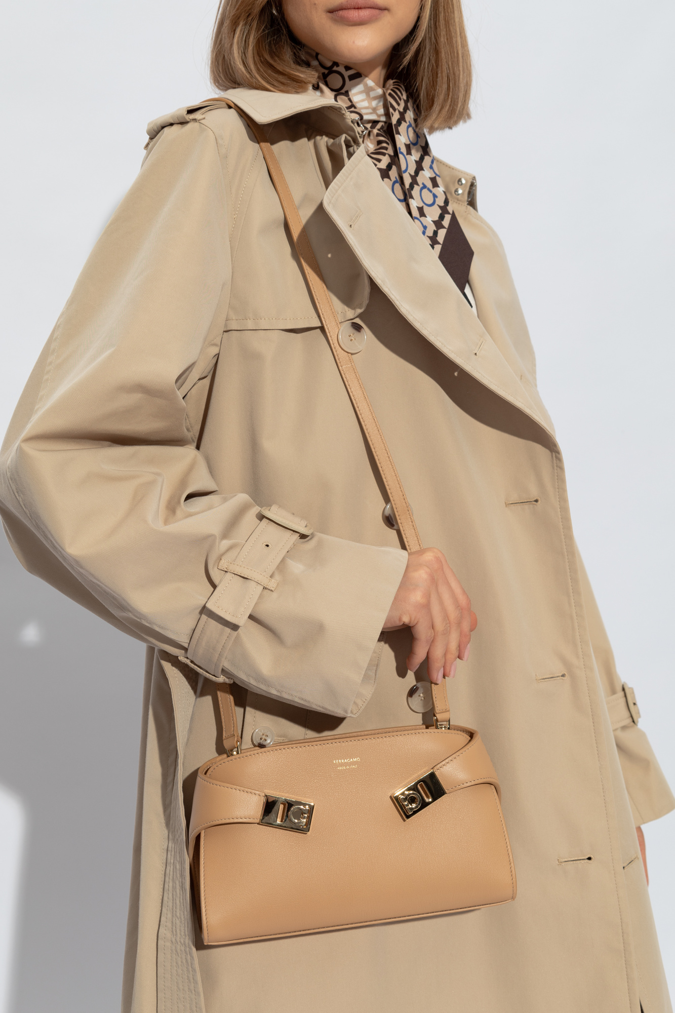 FERRAGAMO Hug shoulder bag | Women's Bags | Vitkac